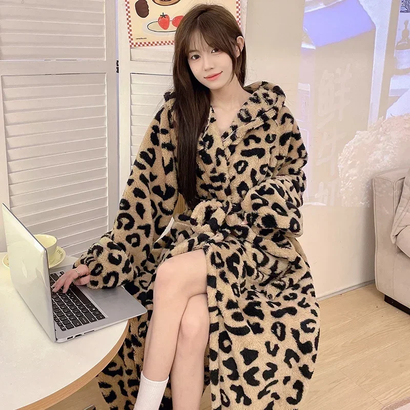Peignoir leopard